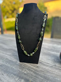 Groene kralenketting met gouden schakels
